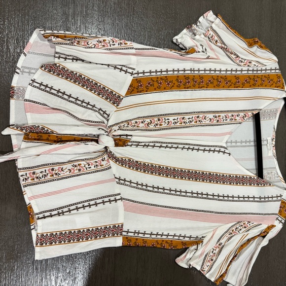 Top - Picture 1 of 1